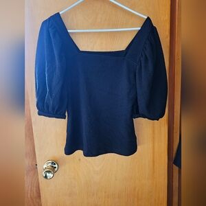 Black Puffer Shoulder Top